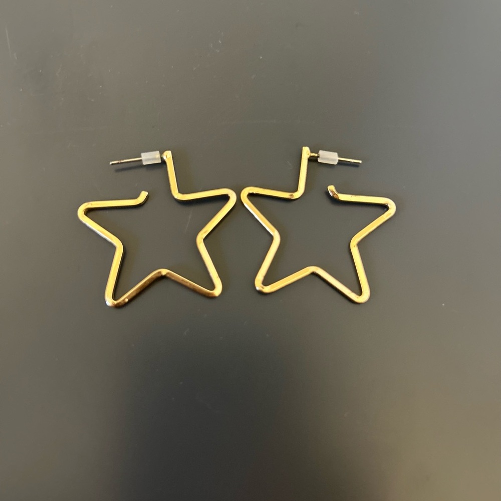 Brandy Melville earrings